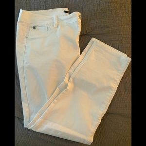 Curve Appeal white jeggings